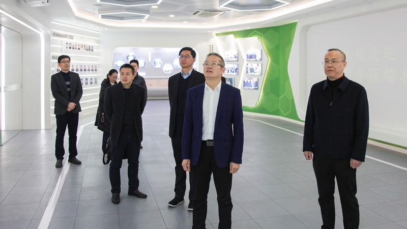 省供銷社黨委委員、理事會(huì)副主任董益彪走訪浙農(nóng)